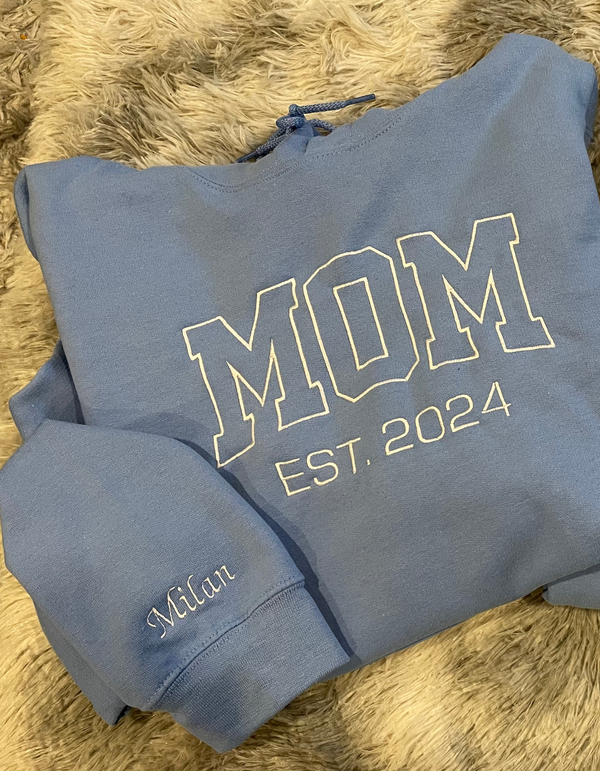 Pull brodé Mom Outline Est.