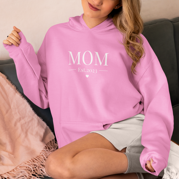 Pull brodé Mom Est.