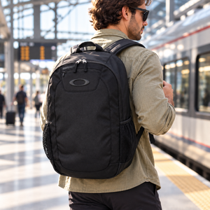 Oakley 921056ODM 20L Enduro Backpack — Blackout, alternate lifestyle mockup 2